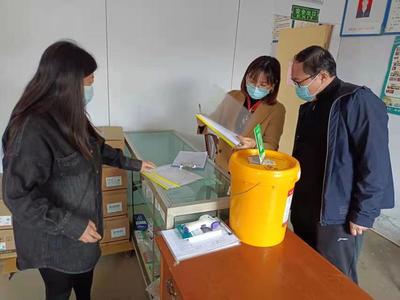 眾志成城 齊心戰(zhàn)疫 工作、執(zhí)勤“雙崗建功”助力企業(yè)復(fù)工復(fù)產(chǎn) 畜牧漁業(yè)飼料